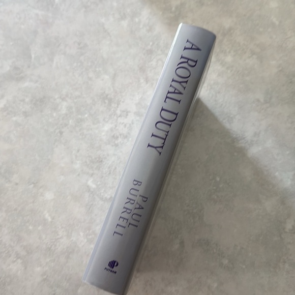 A Royal Duty by Paul Burrell - Picture 2 of 6